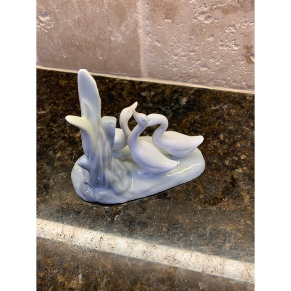 VTG NAO Lladro 3 Geese Porcelain Figurine EUC - Picture 4 of 10